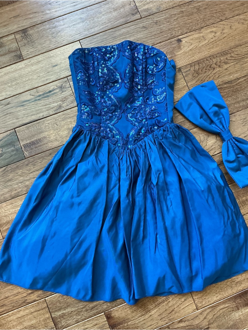 Vintage Gunne Sax Jessica McClintock Blue Sequin and Bow Dress, size 5/6
